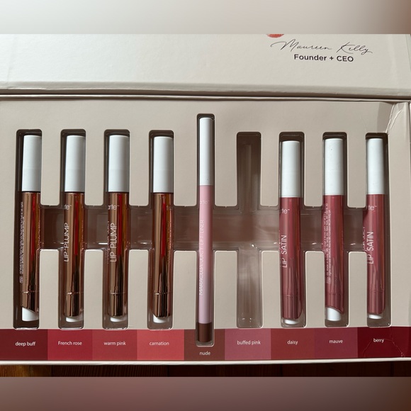 New in box Tarte lips - Picture 4 of 4